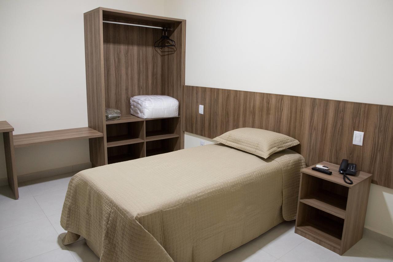Hotel Vila Verde Penapolis ภายนอก รูปภาพ