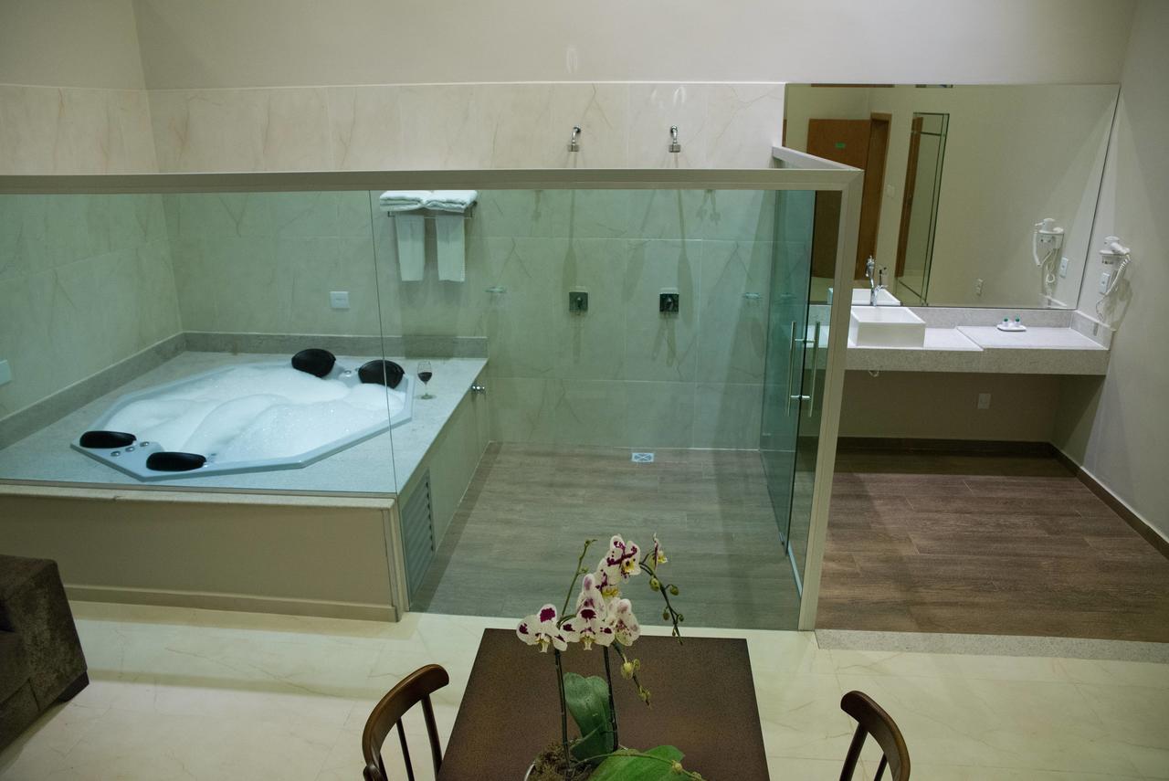 Hotel Vila Verde Penapolis ภายนอก รูปภาพ