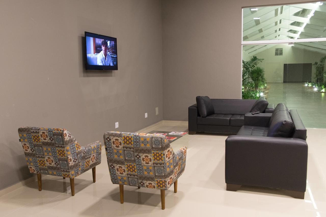 Hotel Vila Verde Penapolis ภายนอก รูปภาพ